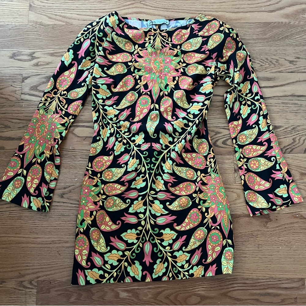 Zara Printed Mini Dress  Floral Paisley Bell Sleeve Open Back